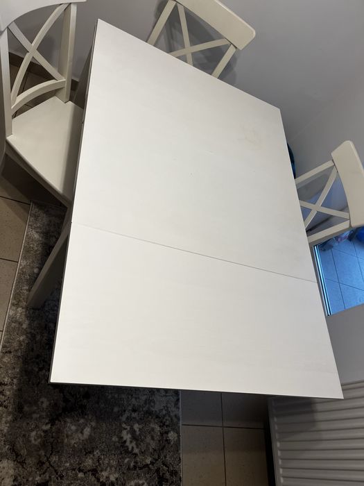 Set masa de 4-6-8 persoane+ 4 scaune