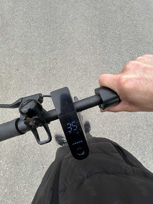 Trotineta electrica cu bluetooth XIAOMI-PRO 2-originala,prinde 35 km-h