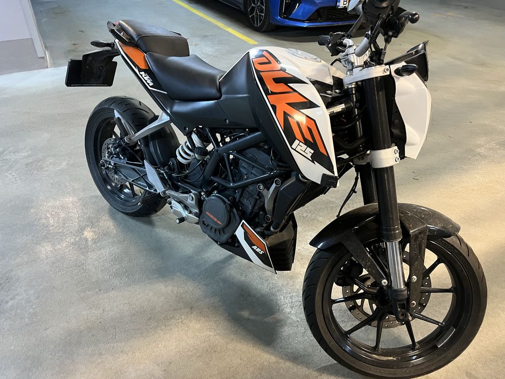 Motocicleta KTM Duke 125cc A1 16 ani