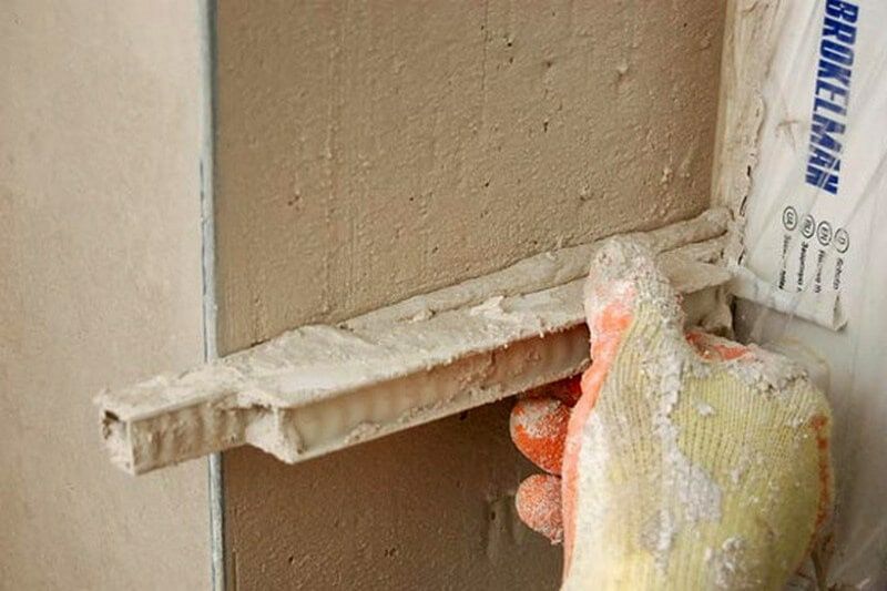 Штукатурим откосы