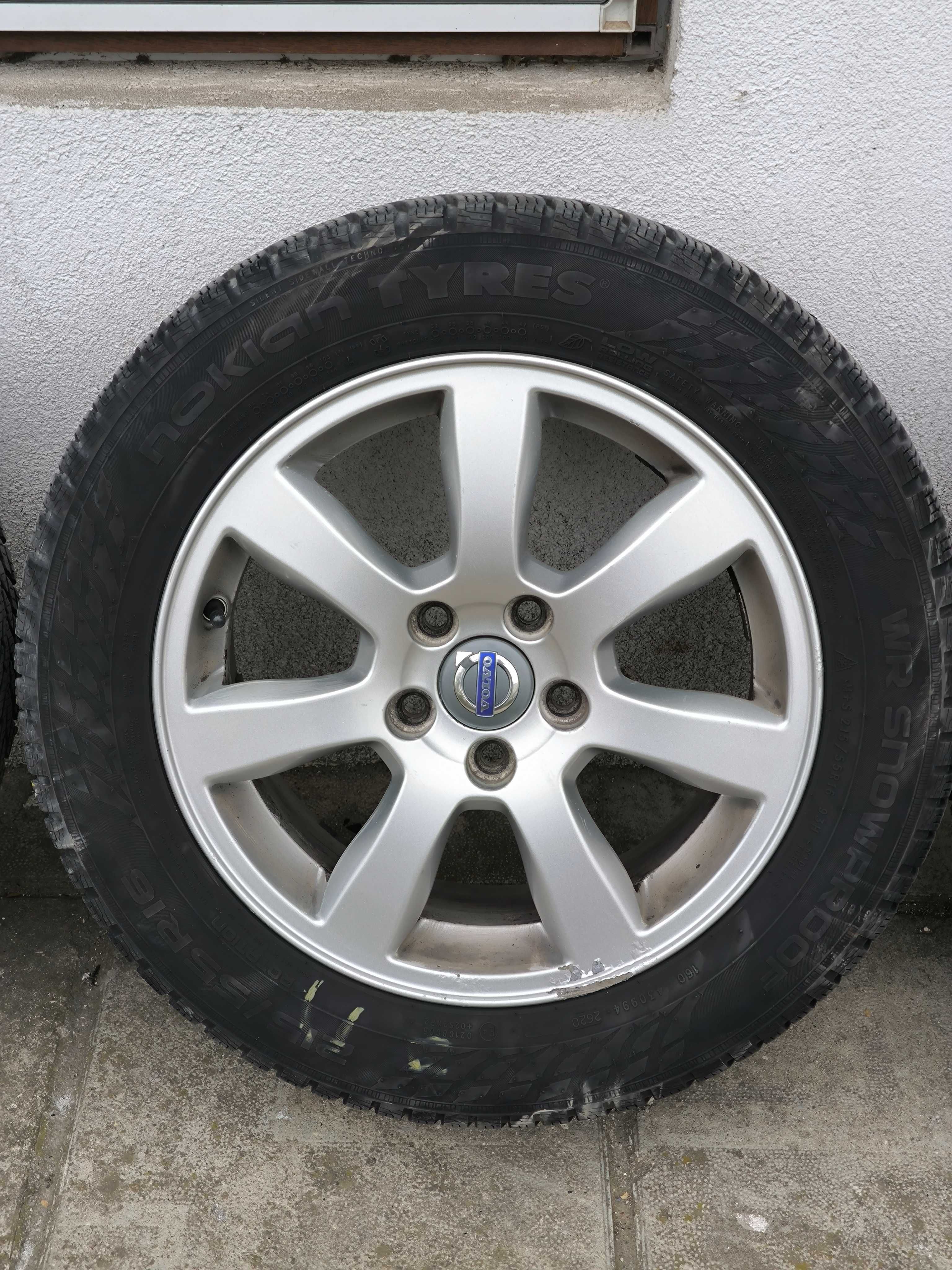 Джанти Волво 16" с гуми NOKIAN 215 55 R16 зимни