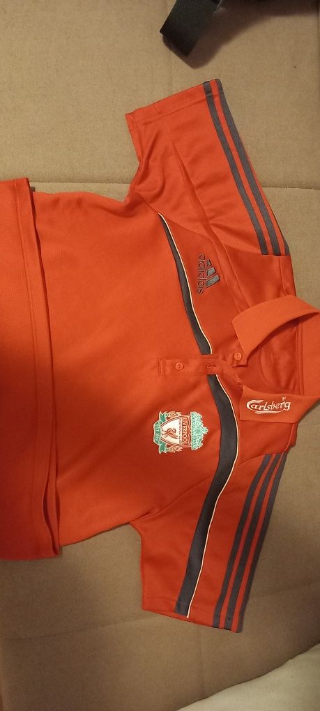 Trening Adidas Liverpool + Tricou de colectie 2009