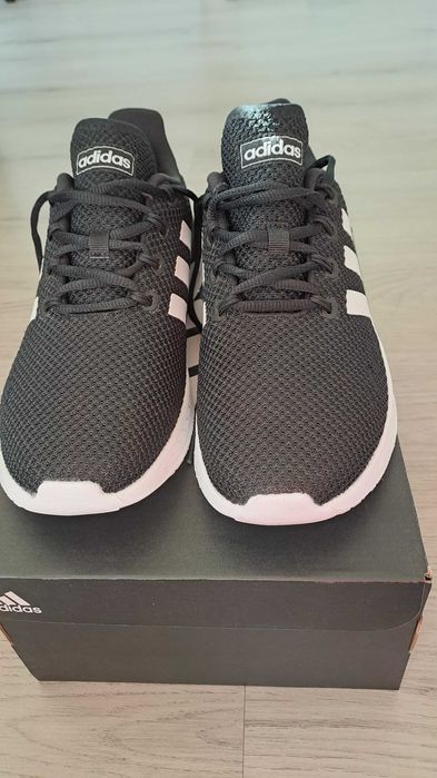 Маратонки Adidas,40н