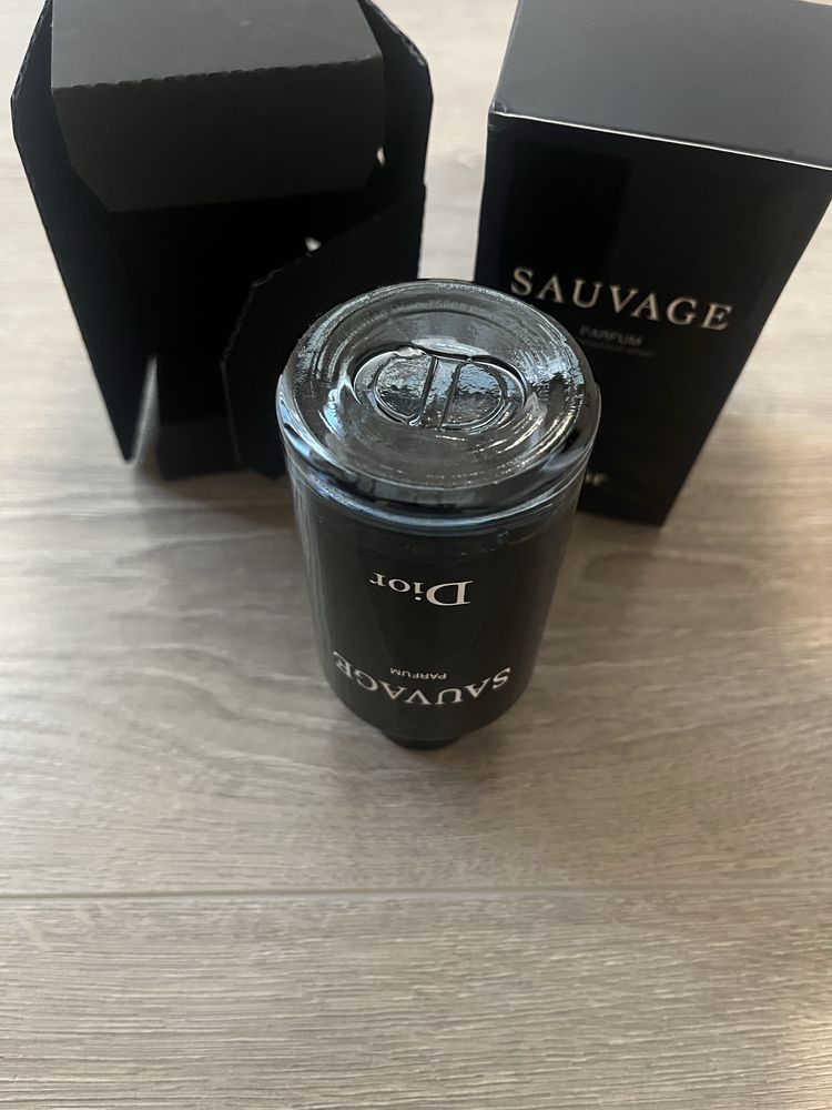 Dior Sauvage Parfum 100ml, с кутия
