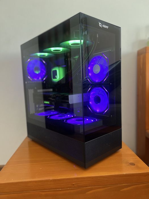 PC gaming - Ryzen 5 7600X, DDR5, 32GB, 1TB SSD fata placa video
