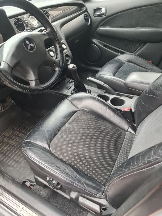 Mitsubishi Outlander 2.0 turbo, 202cp