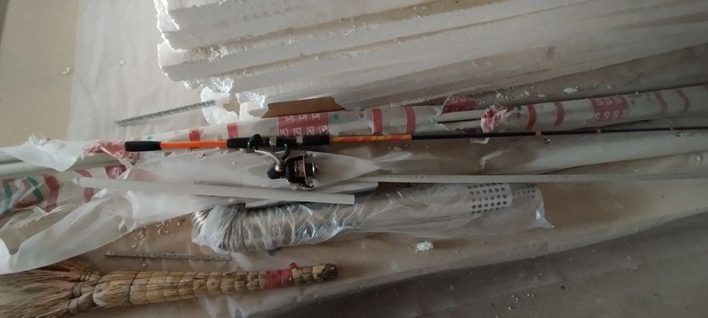 Продаю спининг 2,7метр