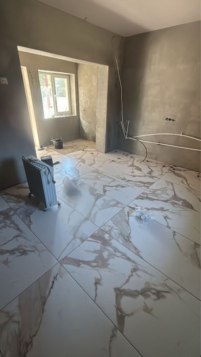 Montaj gresie, parchet, finisaje interioare exterioare etc.