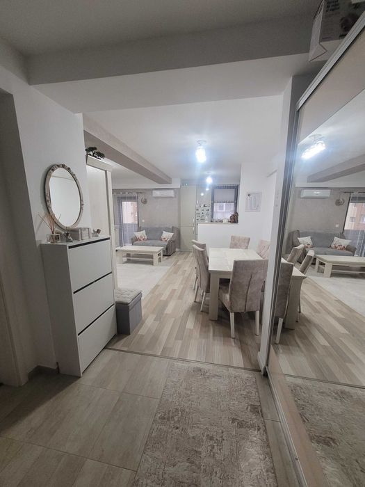 Apartament 3 camere de vânzare Calea Moldovei