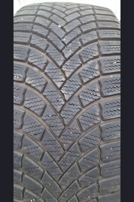 Bridgestone Blizzak 225/45/17 DOT 2923