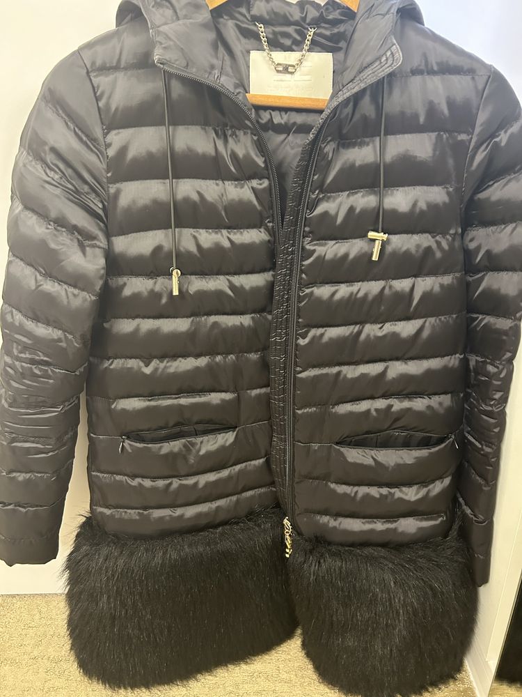 Яке от две части Elisabetta Franchi