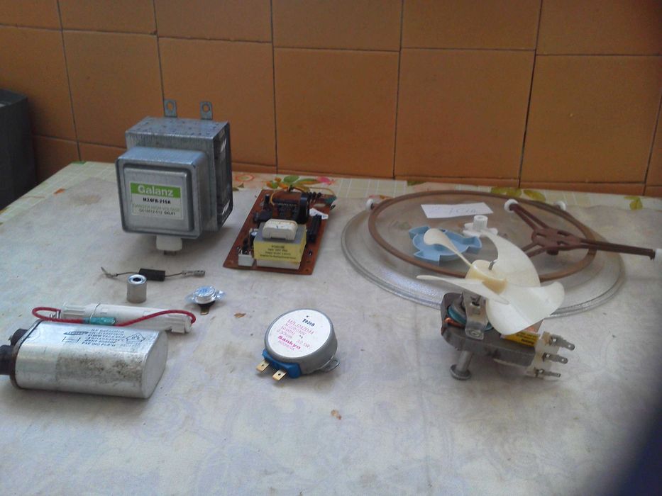 Componente Cuptoare Microunde