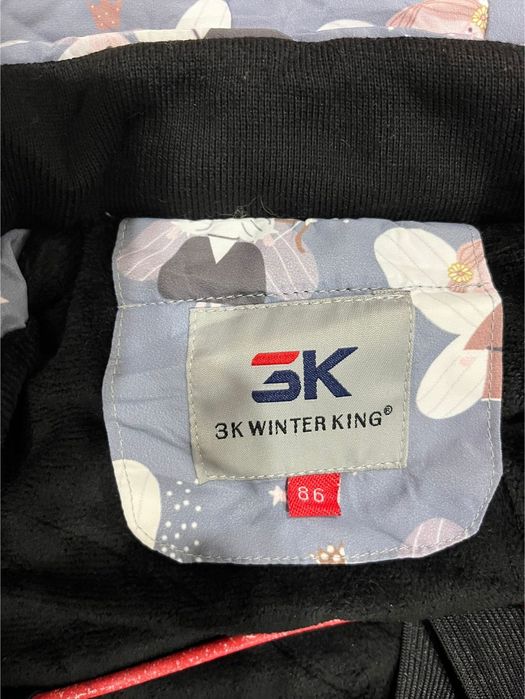 Продаю детскую зимнюю двойку, размер 86.
В отличном состоянии, как нов