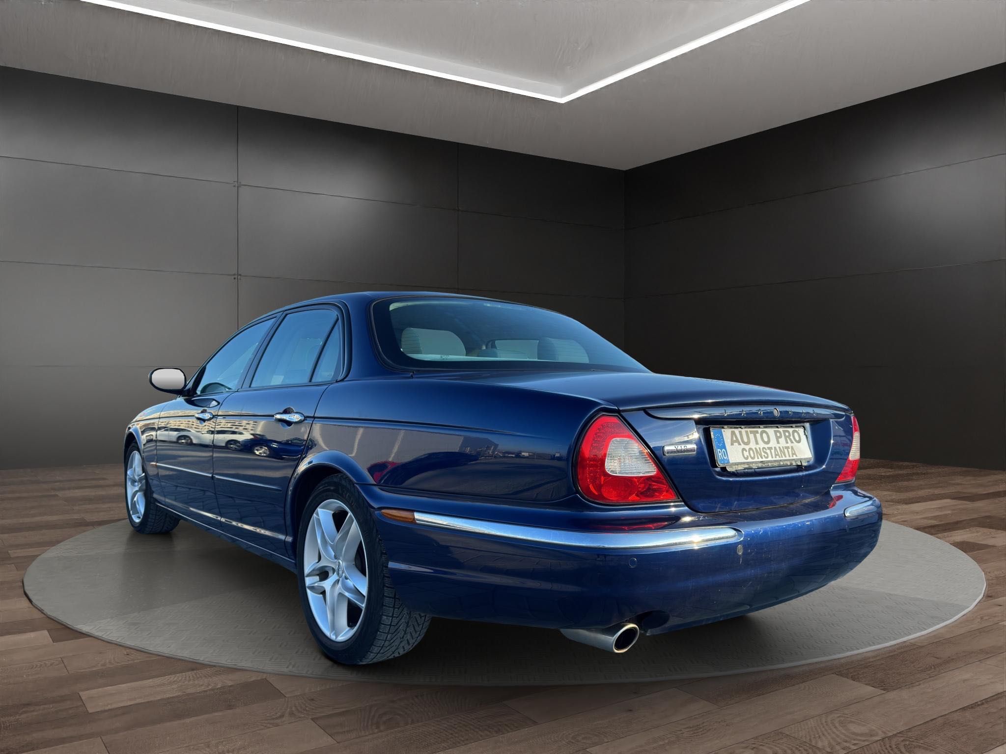 JAGUAR XJ - Rate fara avans!