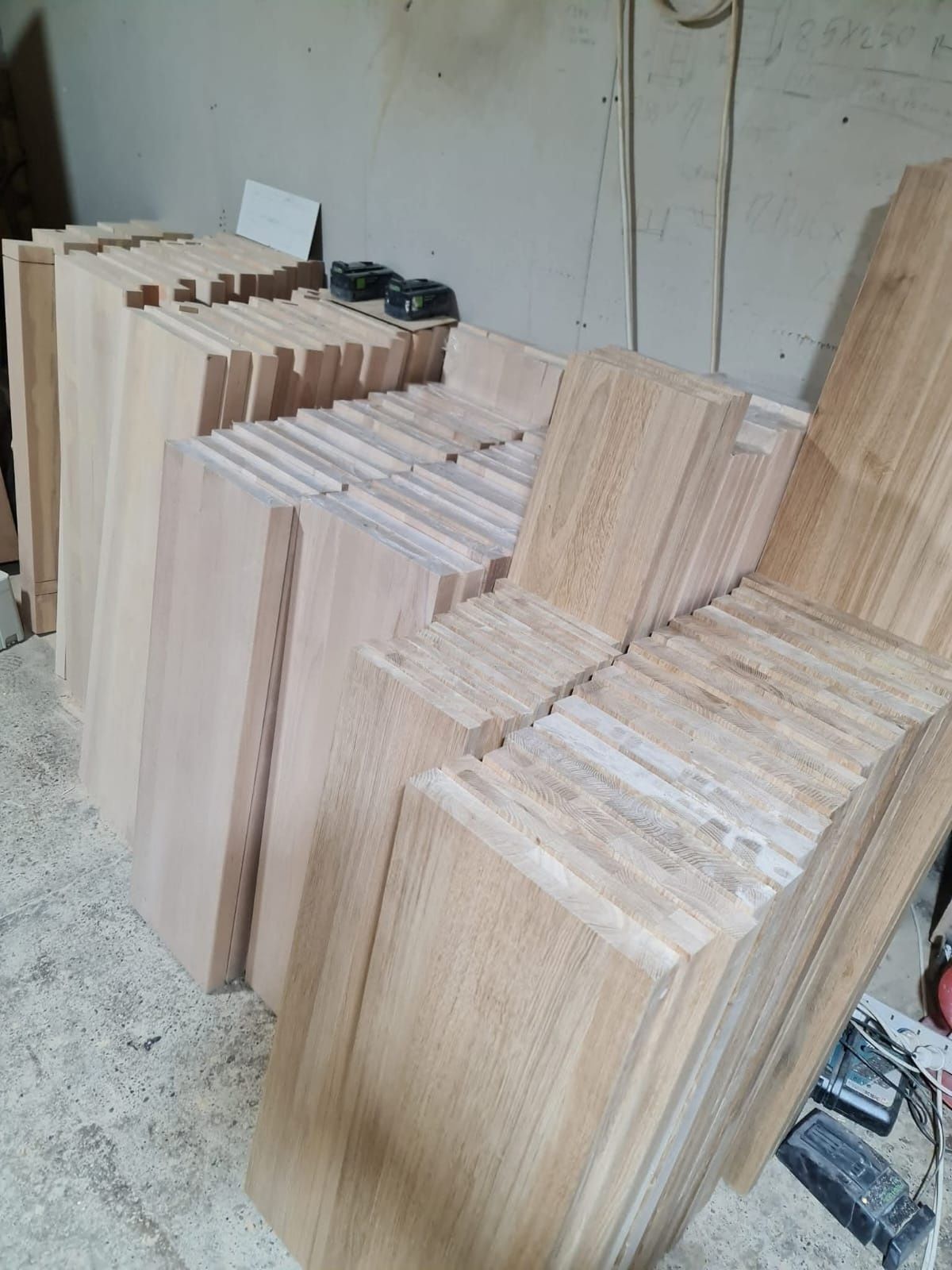Trepte  Stejar, Frasin, Fag 4cmx30cmx100 cm