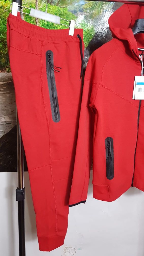Nike Tech fleece calitate premium