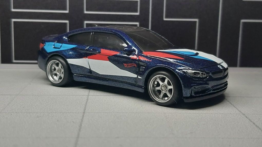 Hot wheels BMW M4