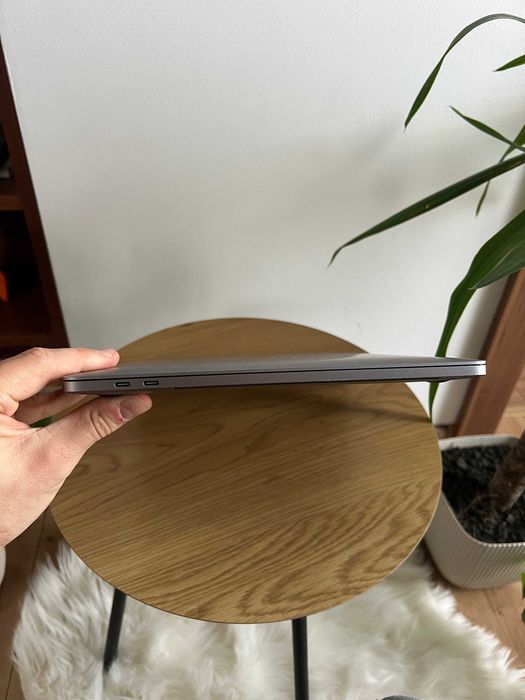 Macbook Pro 15 2019 - i9 8-nuclee, 560X, 16GB DDR4, 512GB SSD