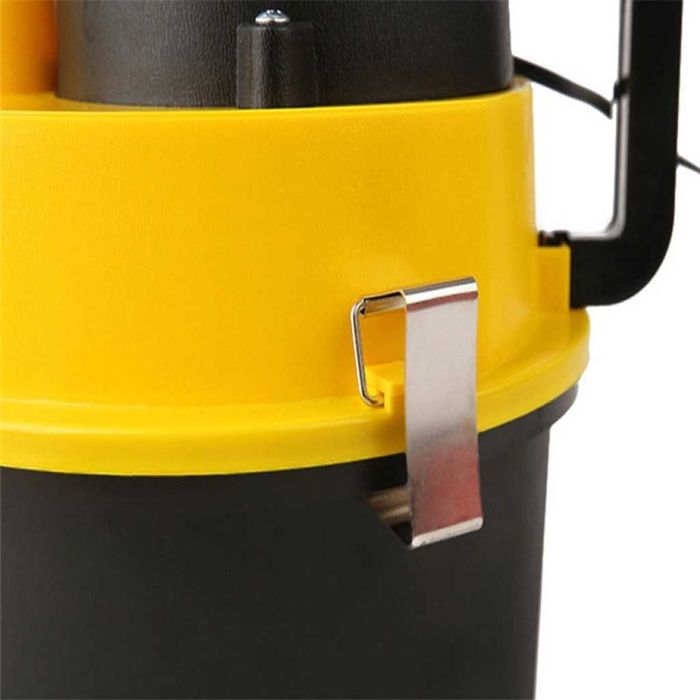 Прахосмукачка за кола за мокро и сухо чистене .