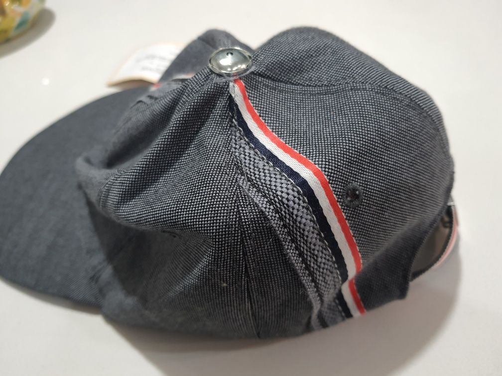 Thom browne cap нова