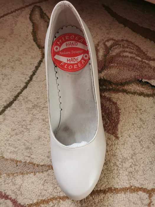 Pantofi piele mărimea 40