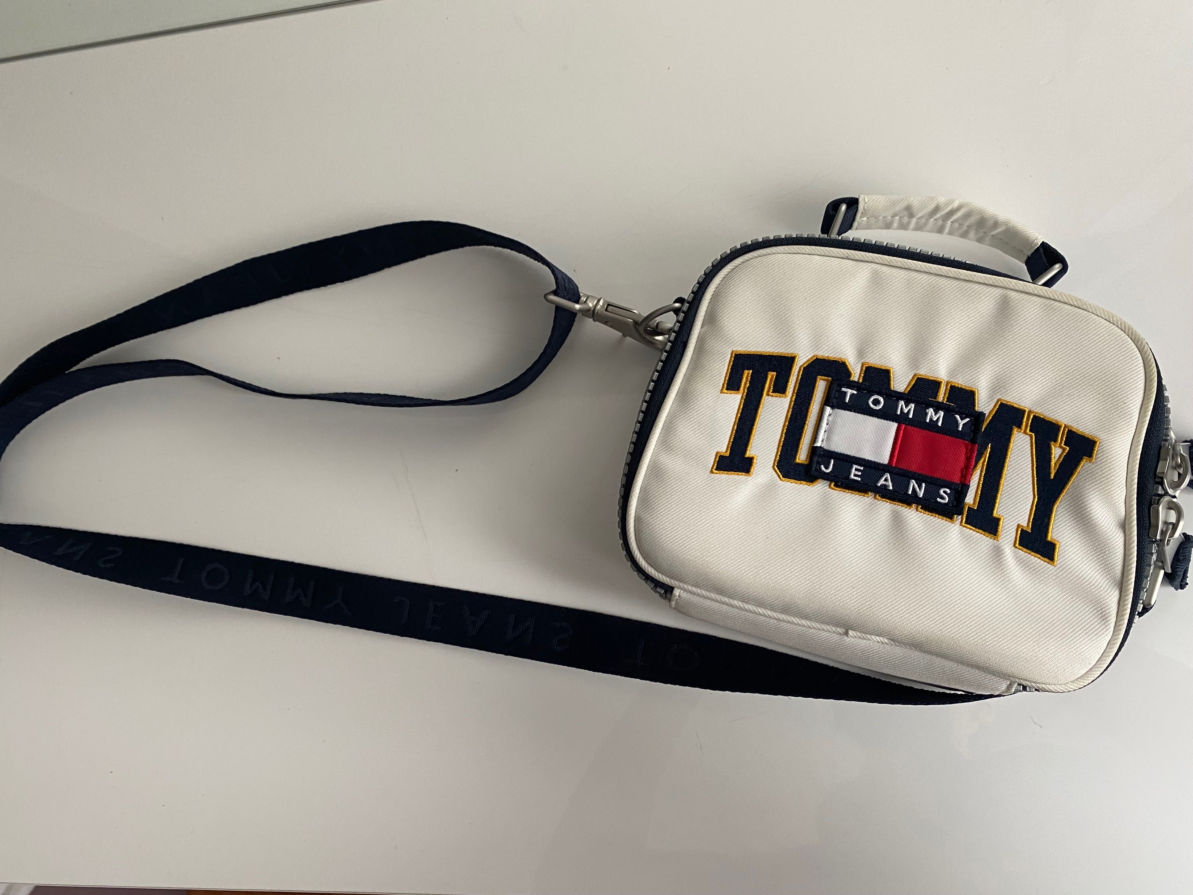 Geanta originala Tommy Hilfiger