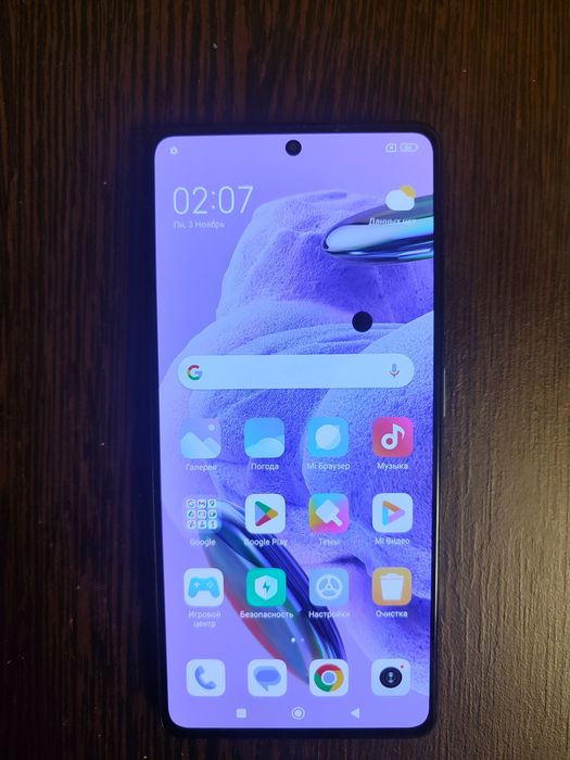 Redmi note 12 pro+5G продаю телефон на экране черное пятно брал за 150