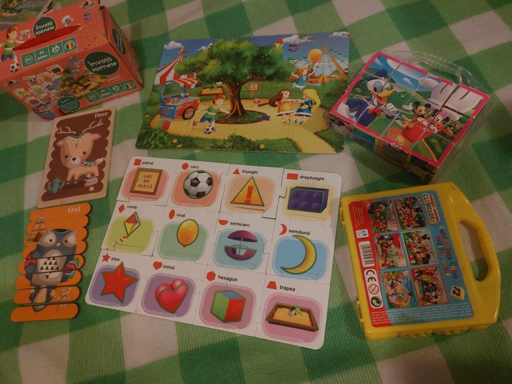 Lot jucarii lemn, forme geometrice, cuburi, puzzle