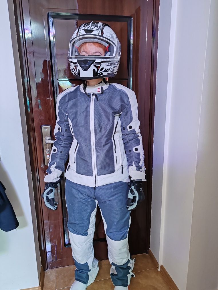 Costum moto dama Adrenaline și Casca Nolan