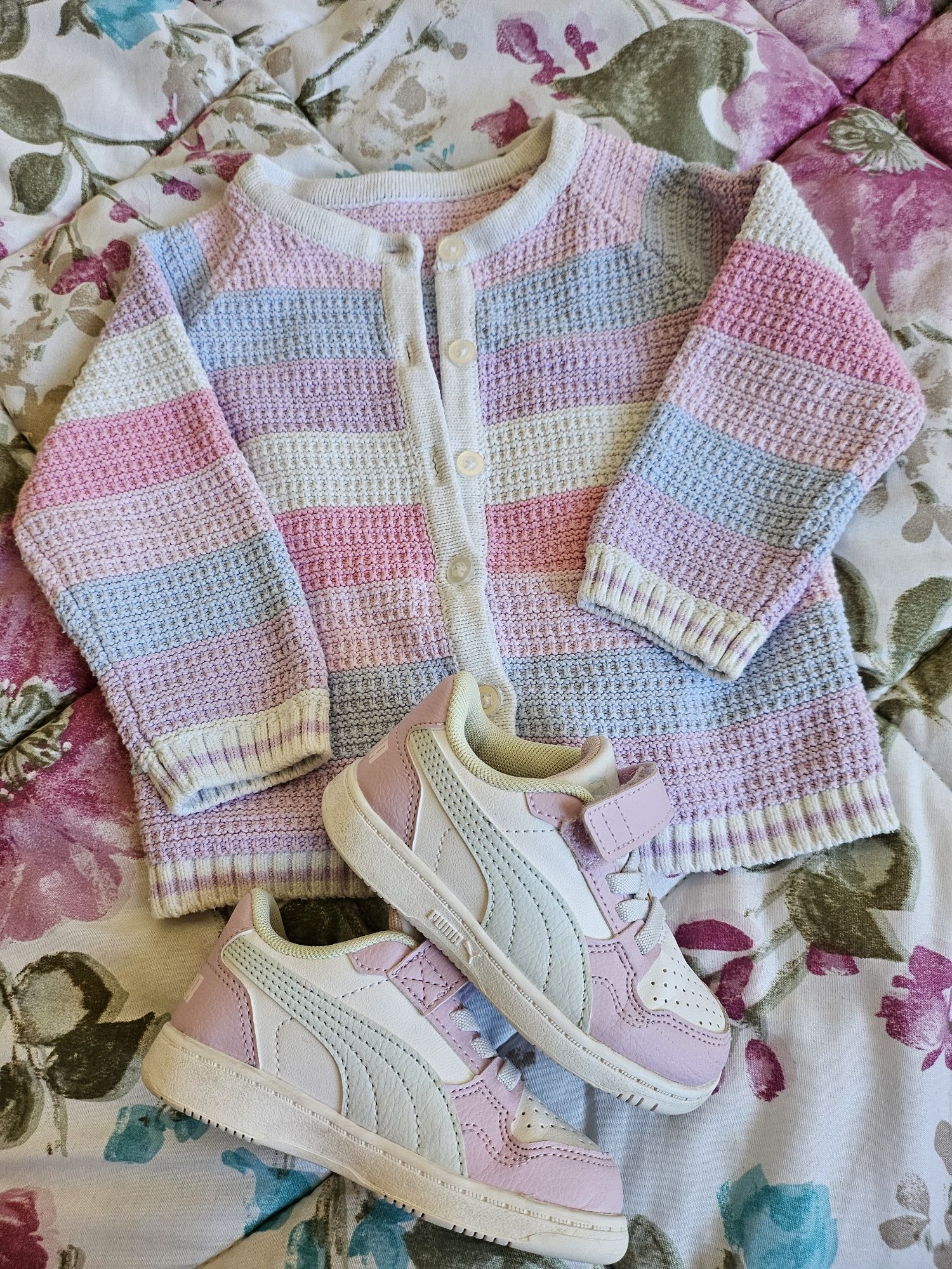 Дрехи 12-18м и обувки 22н.за момиче. Mayoral, Puma, Reebok