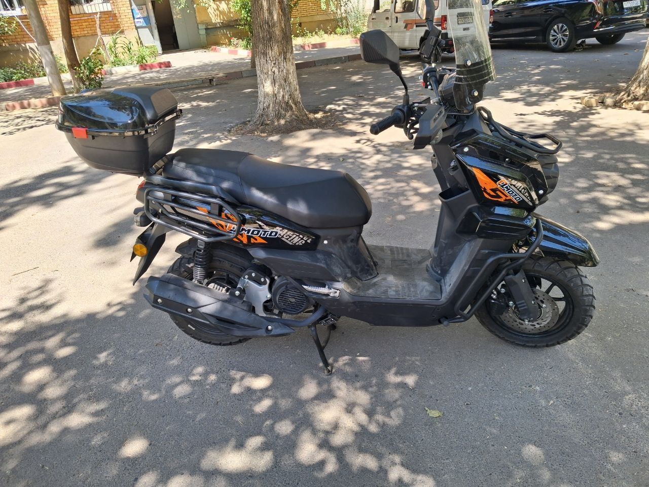 Скутор Танк новий
