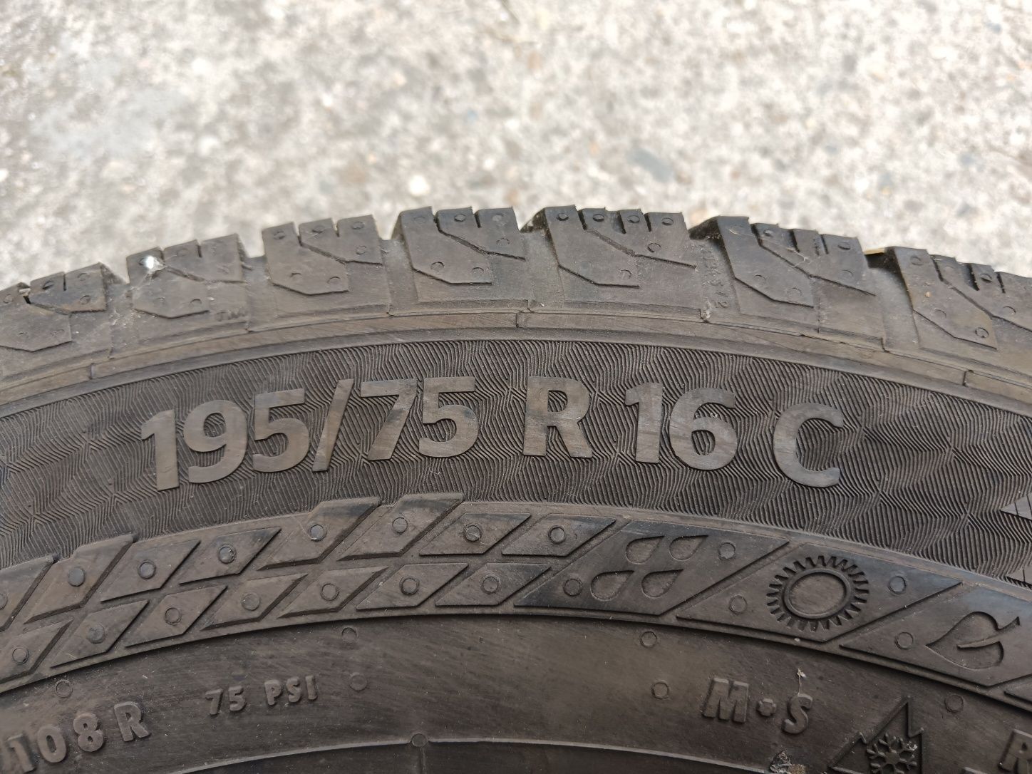 Continental Vancontact 4season 195/75/16 C 110/108 R