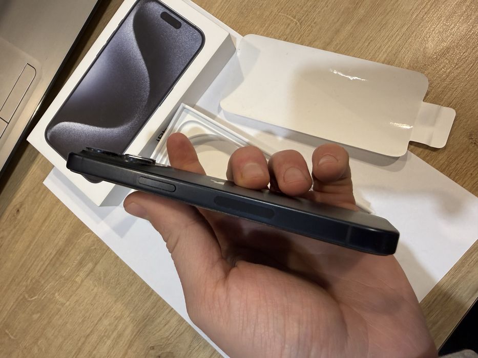 Iphone 15 pro blue 512 gb 86% baterie