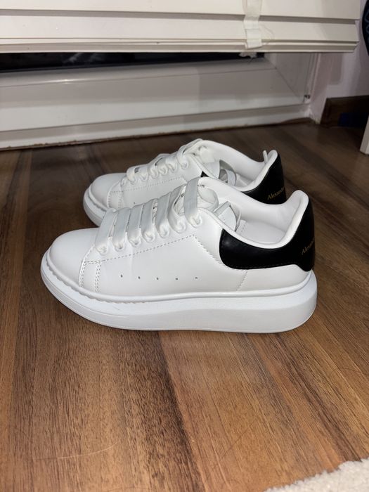 Alexander McQueen marimea 36 , noi fara eticheta , purtati odara