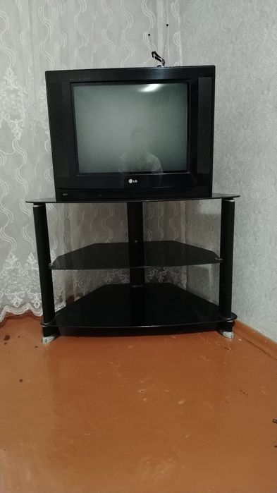 Телевизор. Подставка.