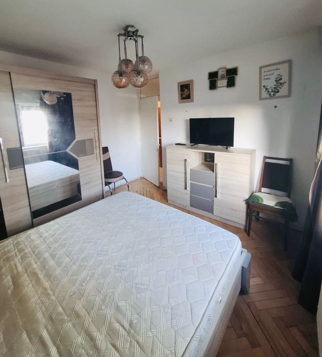 Inchiriez apartament 2 camere zona decebal