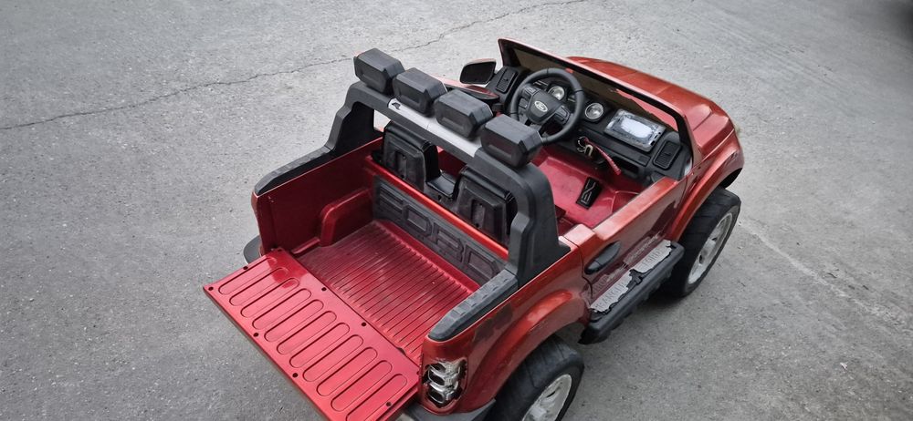 masinuta electrica Ford