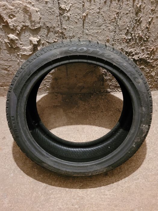 Anvelopa / cauciuc Pirelli 225 40 18 m+s iarna ca nou