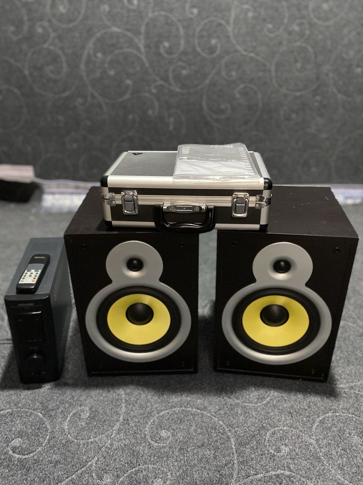 Microlab PRO 3  studio monitor + behringer B2 PRO KOMPLEKT
