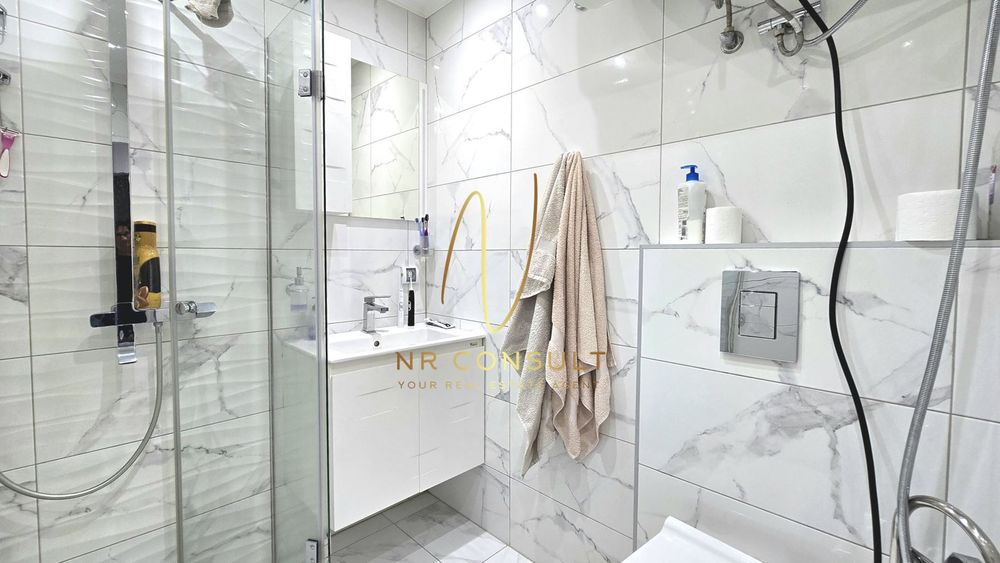 Продава се Четиристаен апартамент в София, Модерно предградие - 110 кв.м за 2182 €/кв.м - Снимка #9