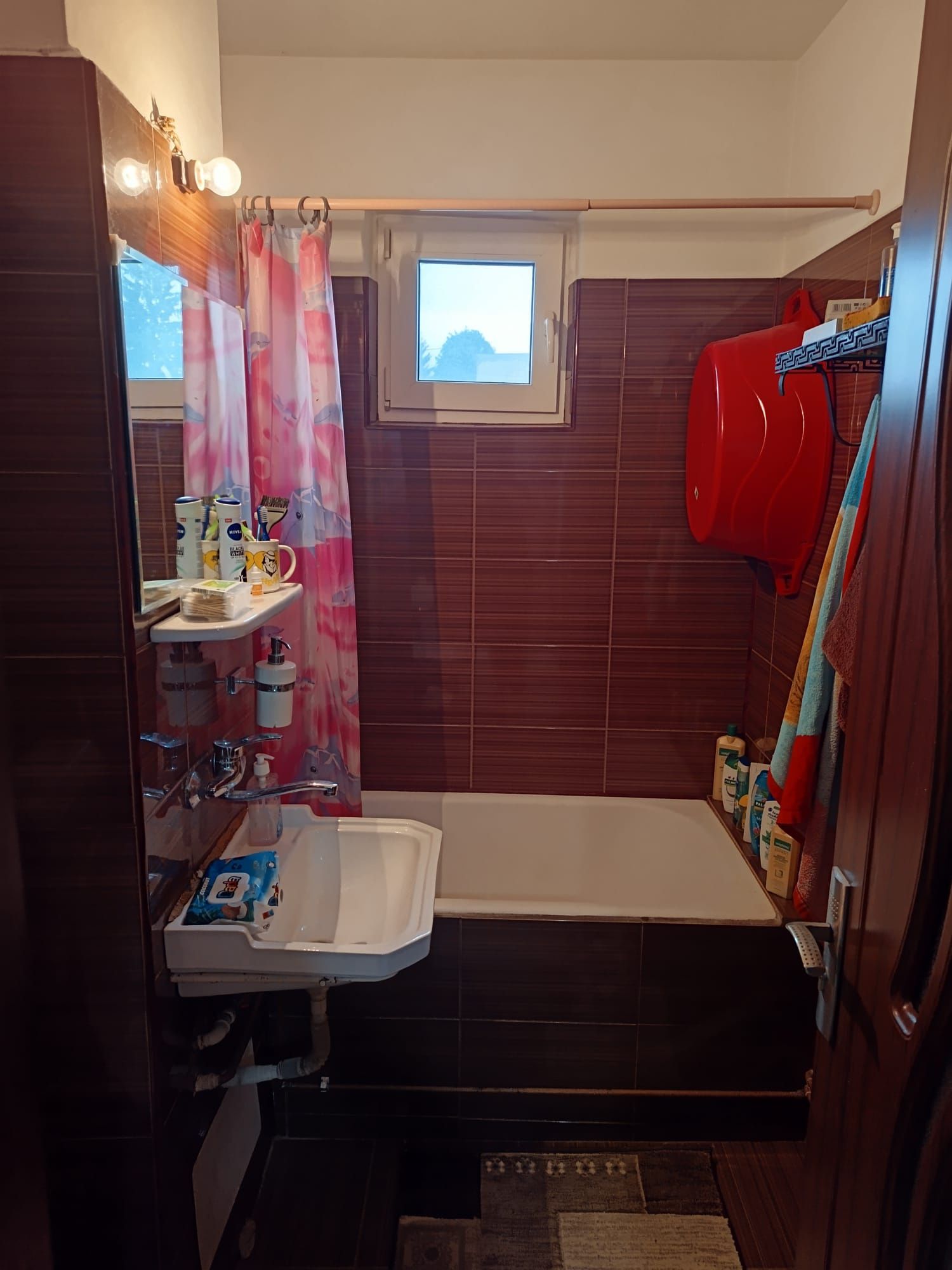 Apartament 2 camere decomandat, Etaj 1,