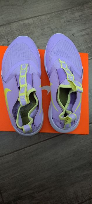 Vând adidasi Nike nr 36