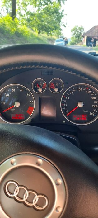 Vând Audi TT Quattro