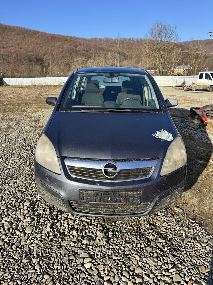 Dezmembrez  Opel Zafira B 1.9 Diesel