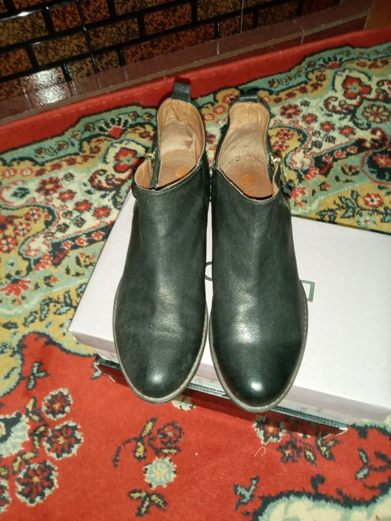 Женские ботиночки,чисто кожанные,размер 39-40