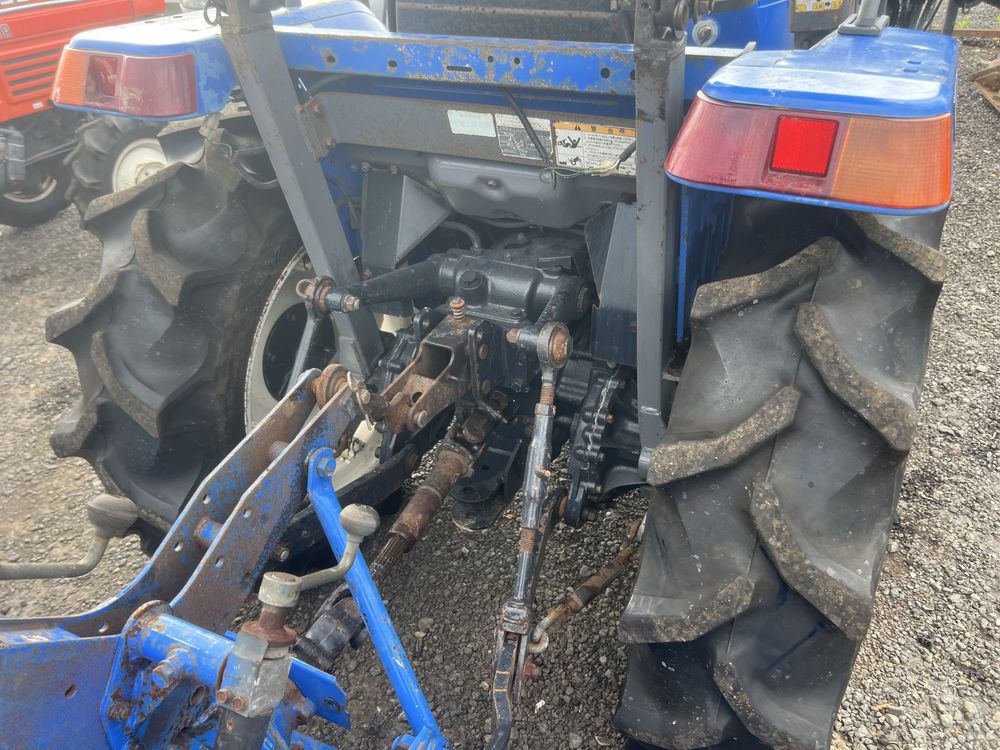 Tractoras tractor japonez iseki geas 25 cu incarcator frontal