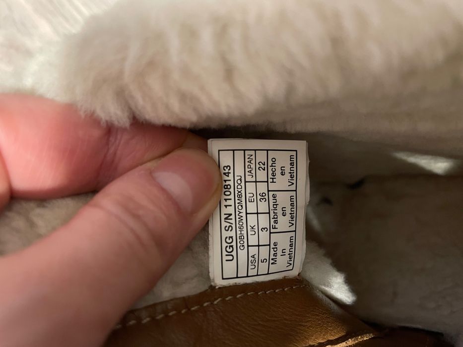 Cizme ugg doua purtari