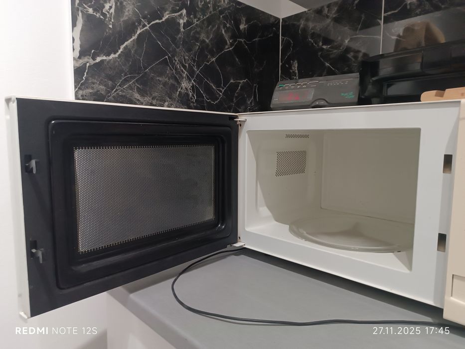 Cuptor cu microunde LG