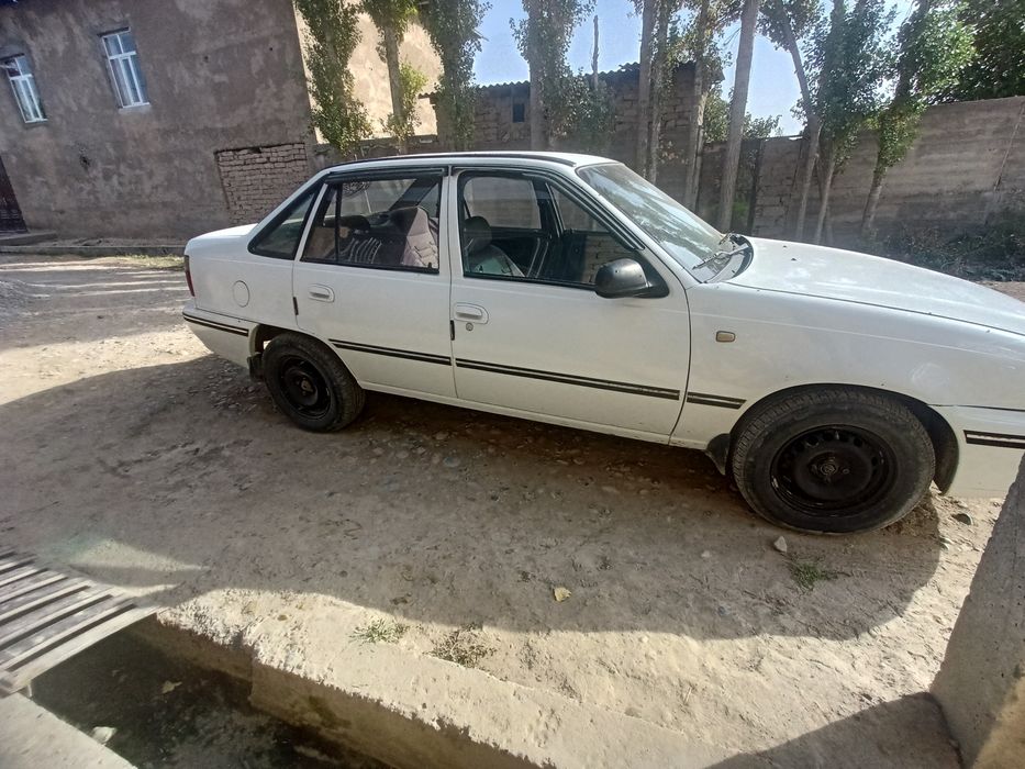 2004 gaz benzin probeg 496.967km yurib turgan mashina sons tramblyor