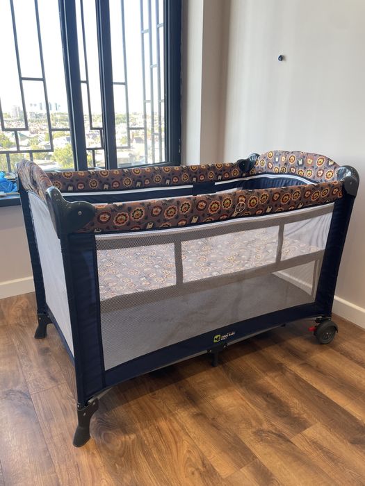 Детская кровать.